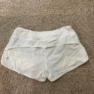 lululemon speed up low rise 2.5 inch